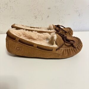 UGG Dakota Suede Shearling Moccasin Slippers Chestnut Women’s 8